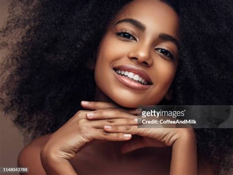 4,286 Skinny Black Models Stock Photos & High